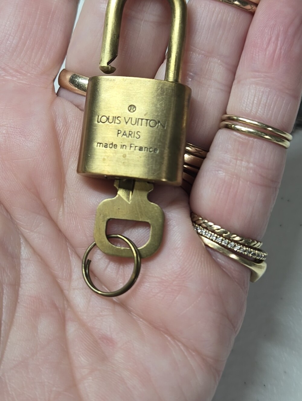 Louis Vuitton Key Set - Picture 2 of 4